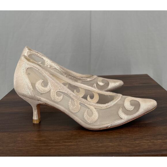 Stuart Weitzman Pumps Womens 6 Gold Beige Mesh High Heels Sheer Slip On Nude - Picture 1 of 10